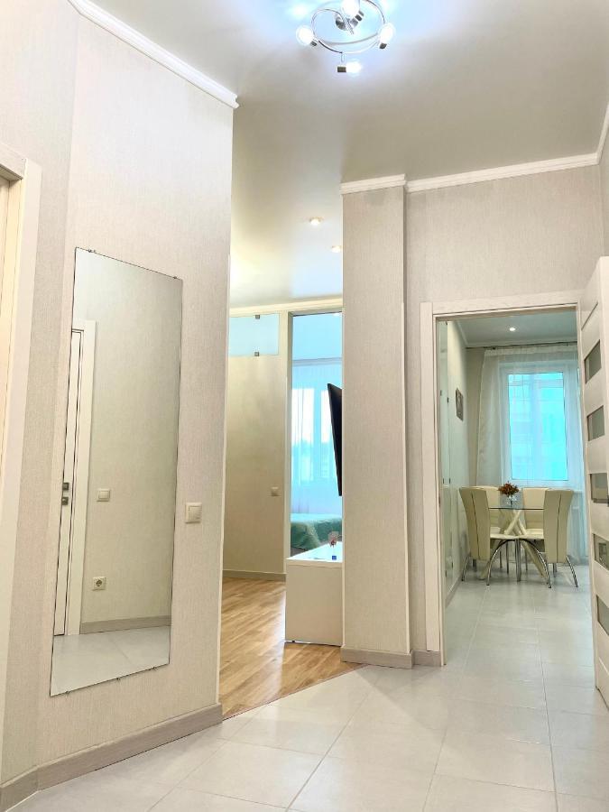 Navit Luxury Apartments With Breakfast Near The Railway Station, The City Center And The Park Киев Экстерьер фото
