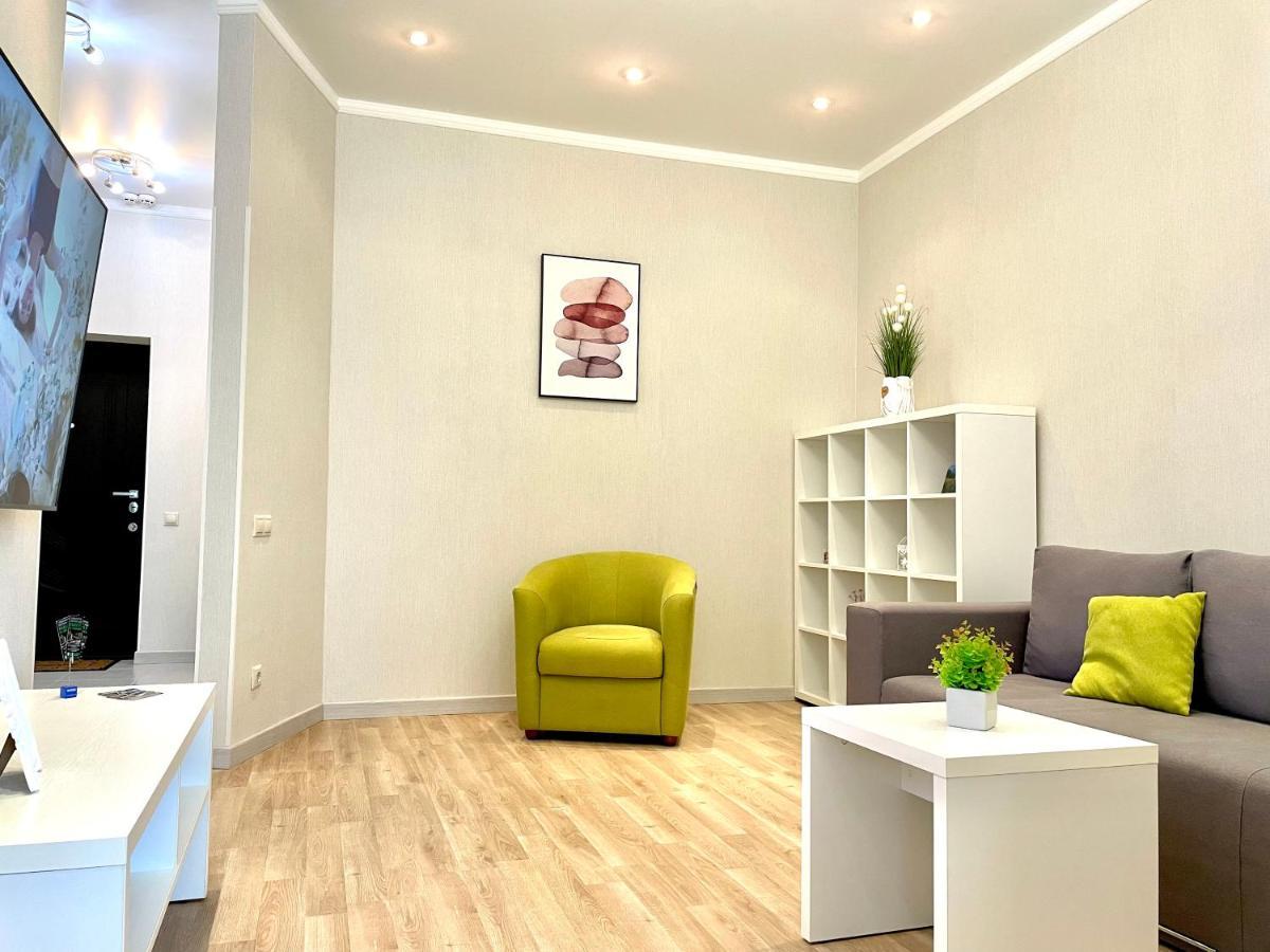 Navit Luxury Apartments With Breakfast Near The Railway Station, The City Center And The Park Киев Экстерьер фото