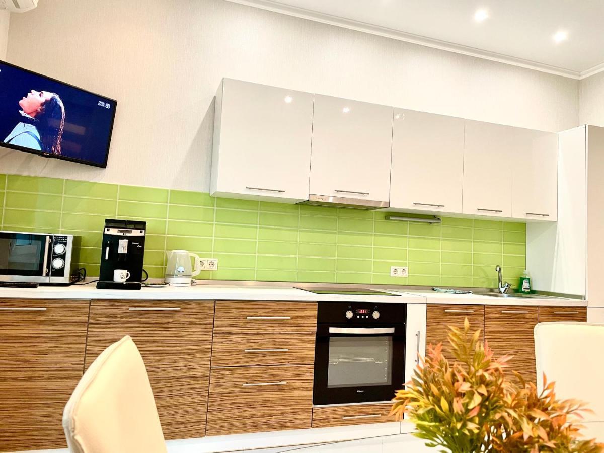 Navit Luxury Apartments With Breakfast Near The Railway Station, The City Center And The Park Киев Экстерьер фото